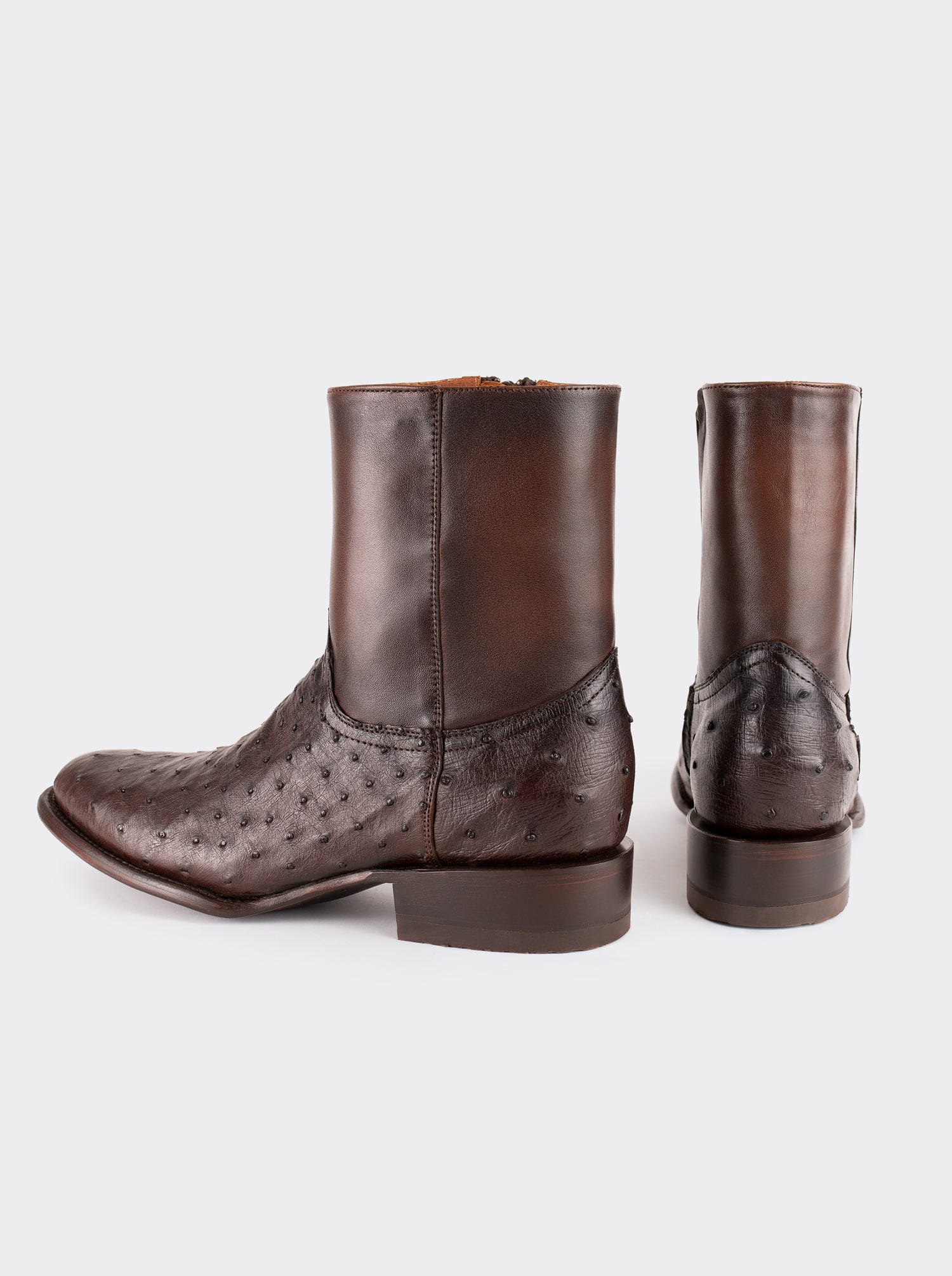 Botín Vaquero con Cierre en Piel Genuina de Avestruz color Chocolato Estilo 11200