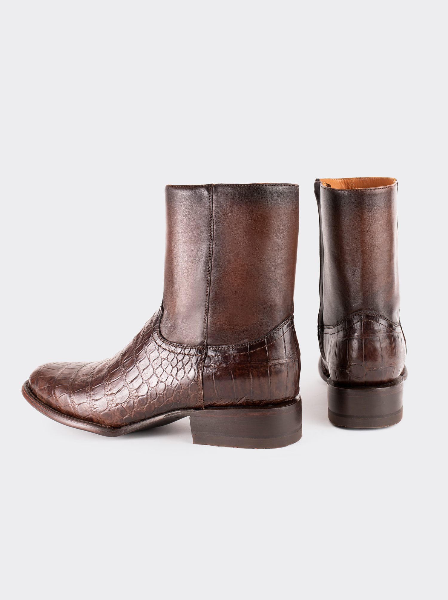 Botín Vaquero con Cierre en Piel Genuina de Moreleti Color Café Estilo 11200