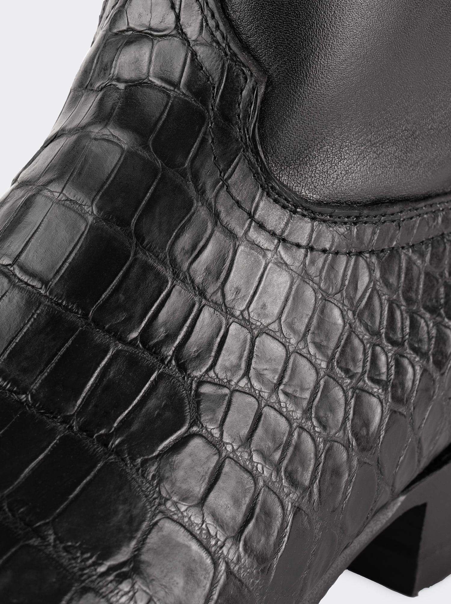 Botín Vaquero con Cierre en Piel Genuina de Moreleti Color Negro Estilo 11200