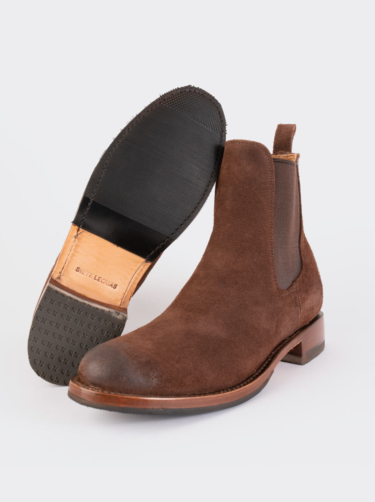 Botín Chelsea con Suela Doble Vida Antiderrapante Gamuza Chocolate Estilo 6206