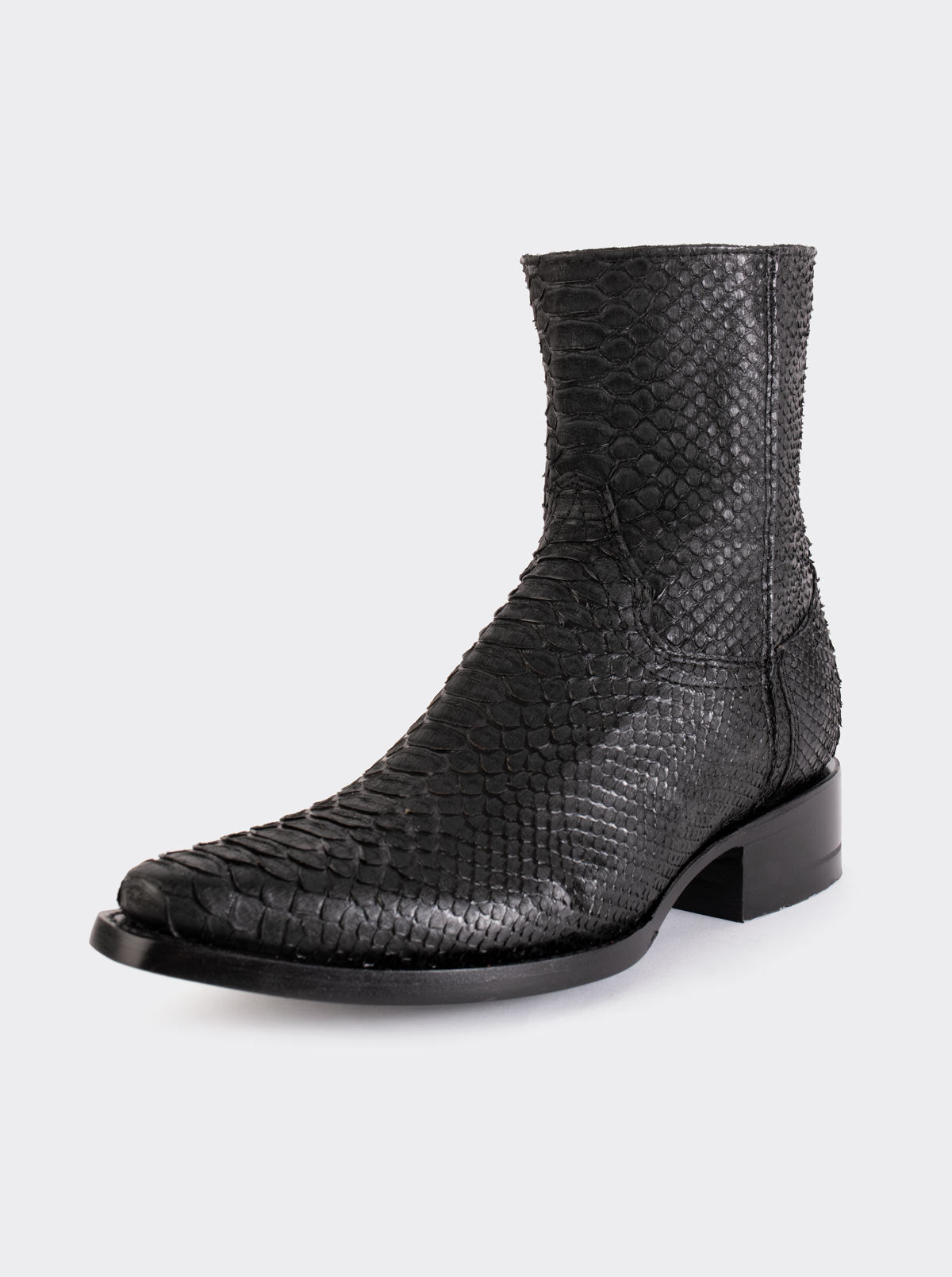 Botín Vaquero Puntal con Cierre en Piel de Pitón Nobuck Negro estilo 6207