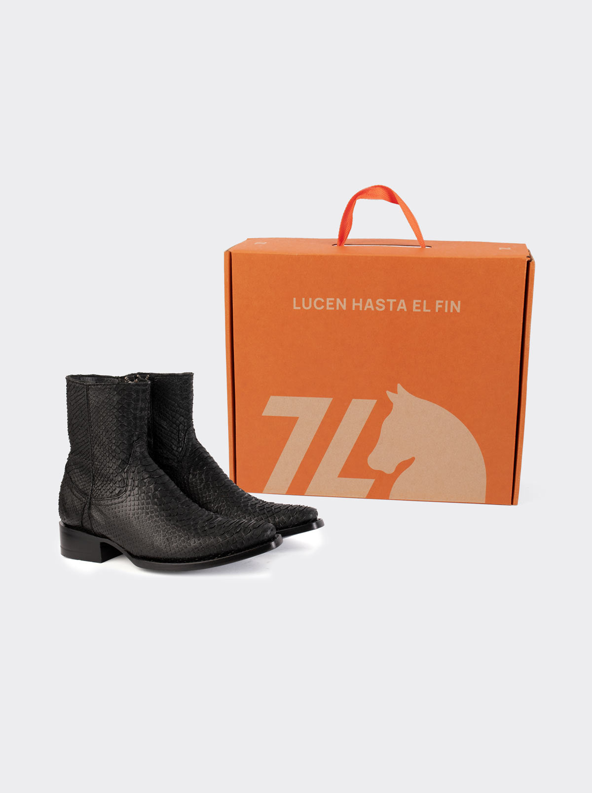 Botín Vaquero Puntal con Cierre en Piel de Pitón Nobuck Negro estilo 6207
