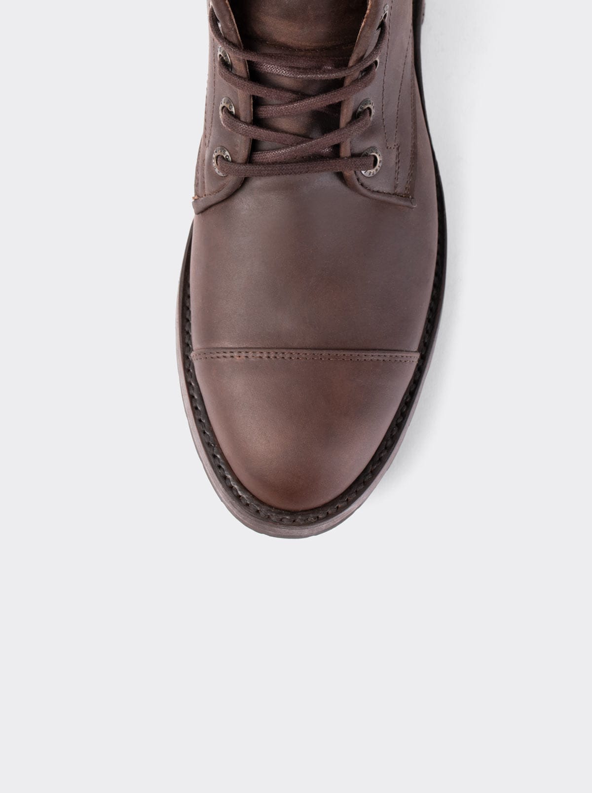 Botín Cap Toe con Suela Doble Vida Track Crazy Café Estilo 6304