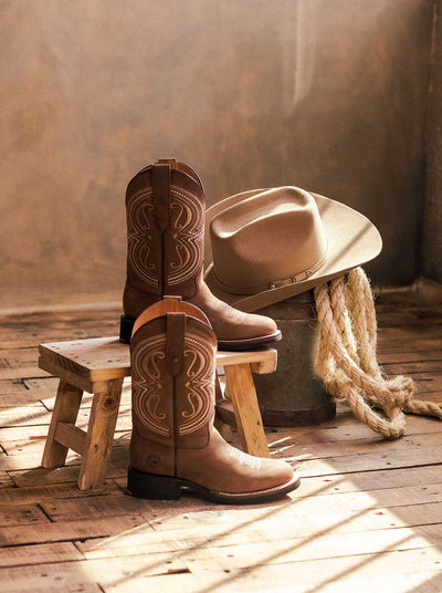 Bota Rodeo Oval con Suela Ligera para Trabajo Crazy Cafe 1546