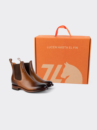 Botín Chelsea con Suela Doble Vida Antiderrapante Olmeca Miel Estilo 6206