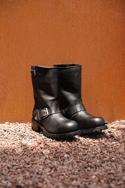 Bota Biker con Casco de Acero y Suela Track Bull Fight Negro Estilo 1808