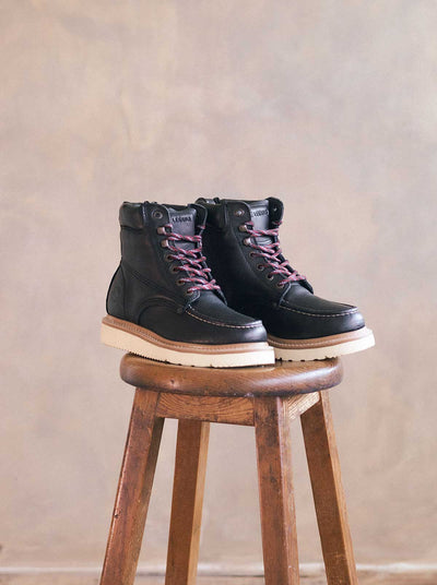 Bota Haiker Ligera de Uso Rudo Montana Negro Estilo 2333